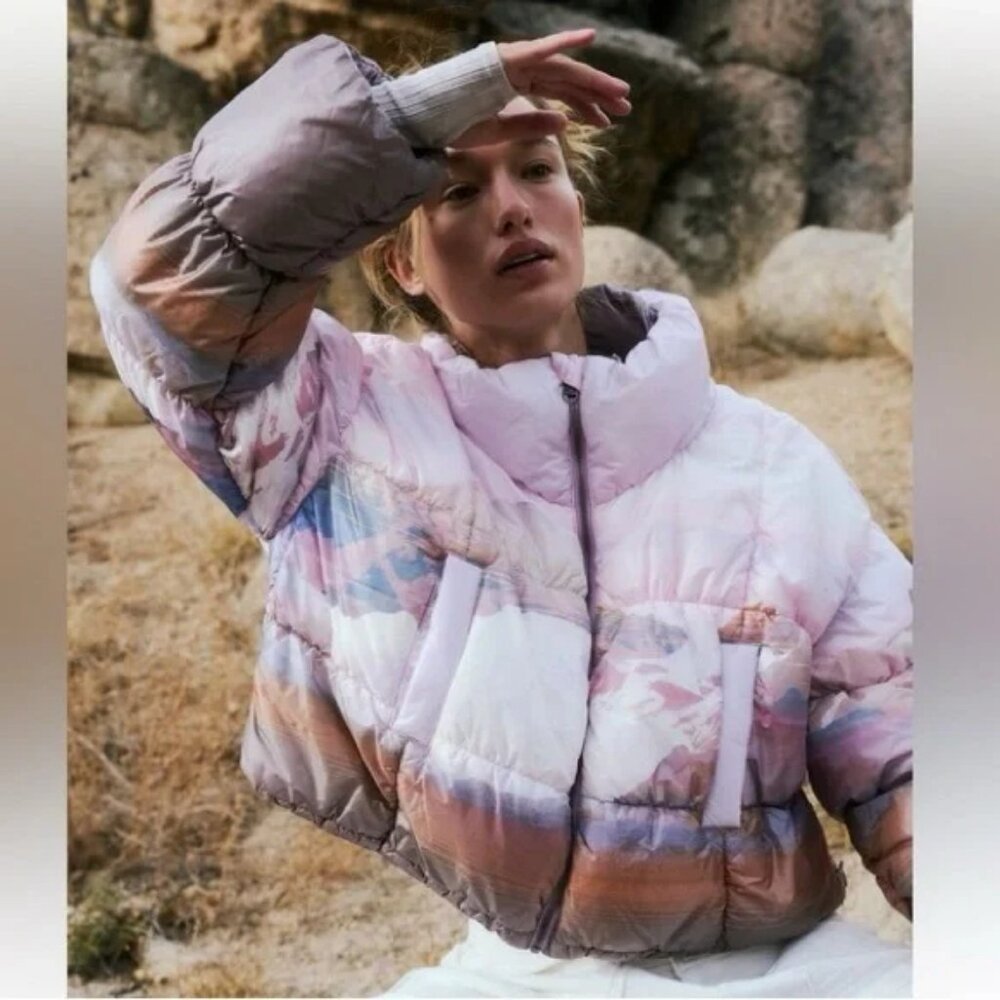 NEW FREE PEOPLE BUBBLE SHINE PUFFER COAT MOUNTAIN PRINT